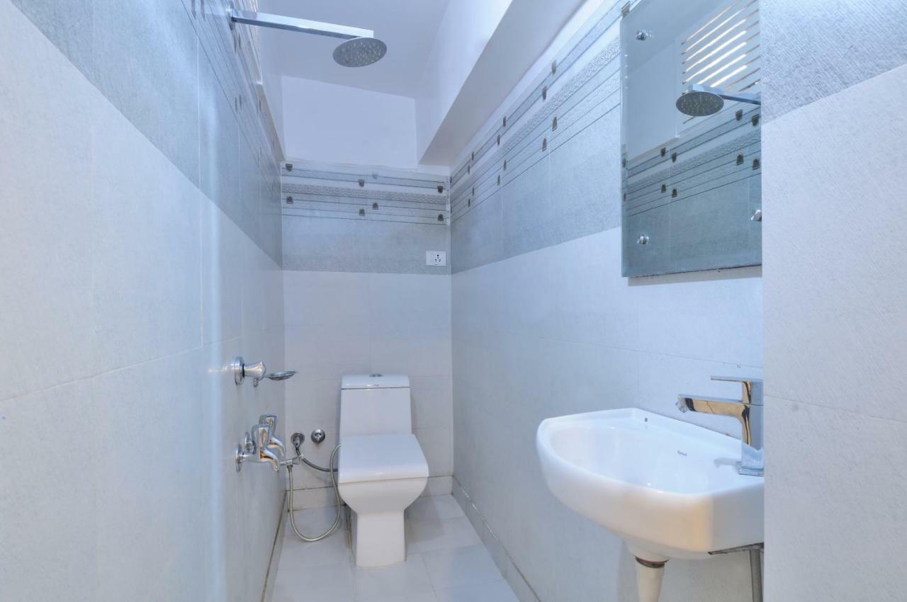Hotel Lahorimal Deluxe Yeni Delhi Dış mekan fotoğraf