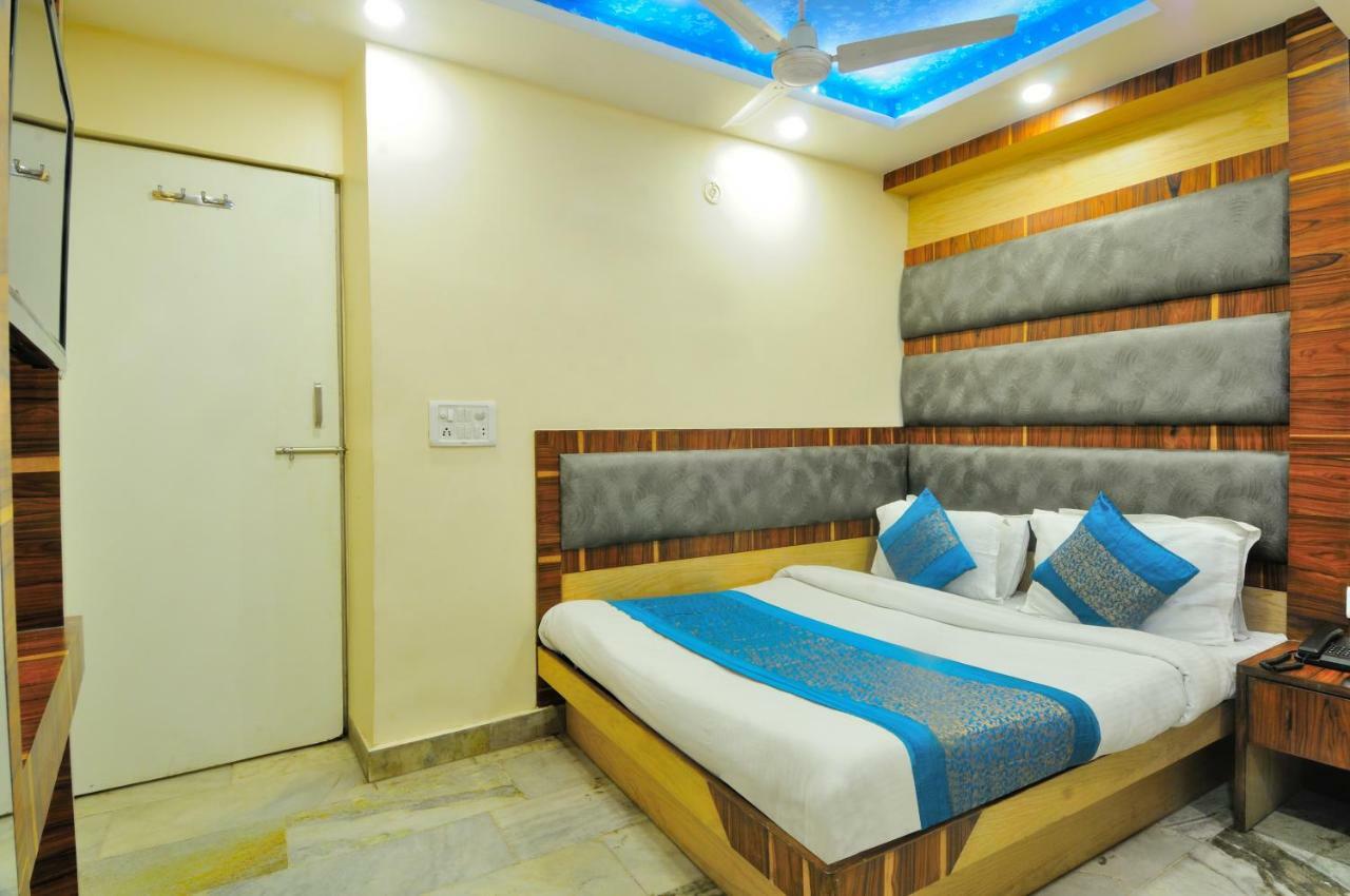 Hotel Lahorimal Deluxe Yeni Delhi Dış mekan fotoğraf