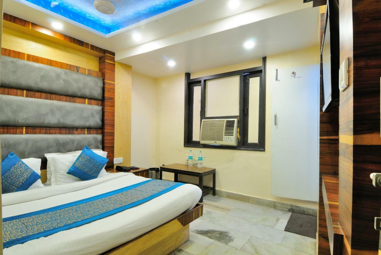 Hotel Lahorimal Deluxe Yeni Delhi Dış mekan fotoğraf