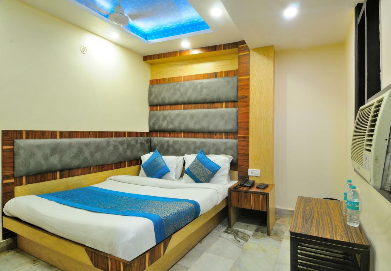 Hotel Lahorimal Deluxe Yeni Delhi Dış mekan fotoğraf