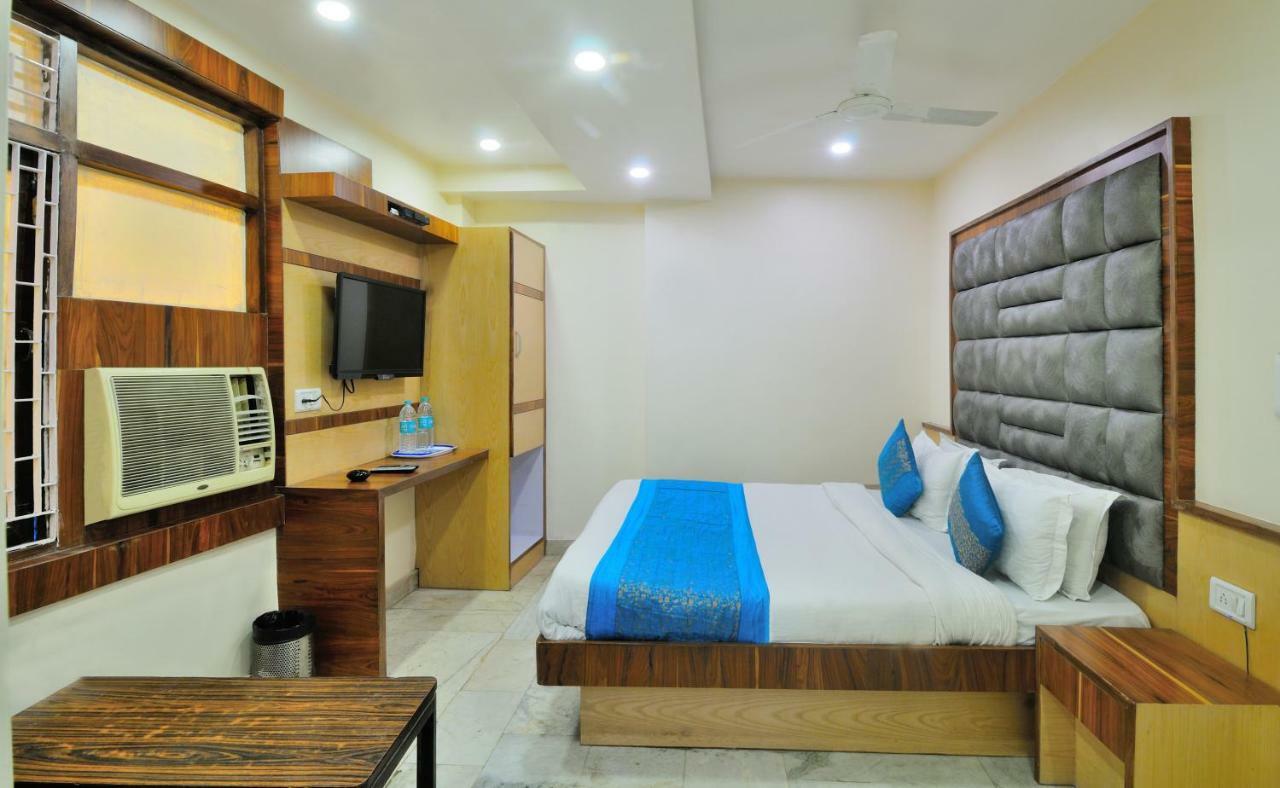 Hotel Lahorimal Deluxe Yeni Delhi Dış mekan fotoğraf