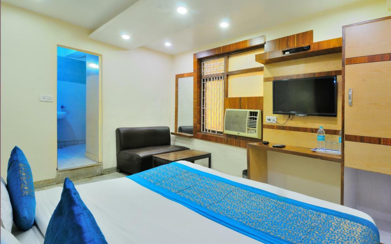 Hotel Lahorimal Deluxe Yeni Delhi Dış mekan fotoğraf