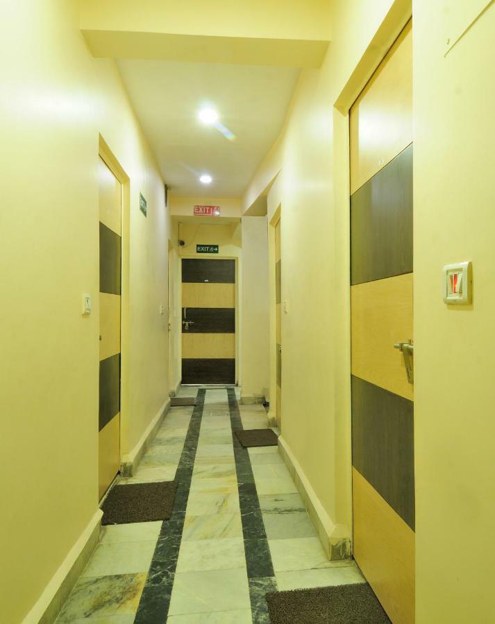 Hotel Lahorimal Deluxe Yeni Delhi Dış mekan fotoğraf