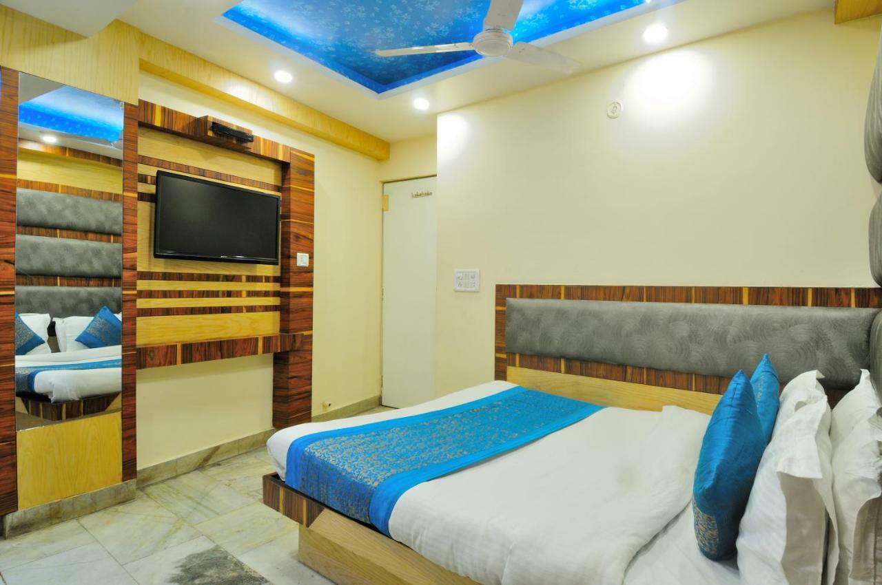 Hotel Lahorimal Deluxe Yeni Delhi Dış mekan fotoğraf
